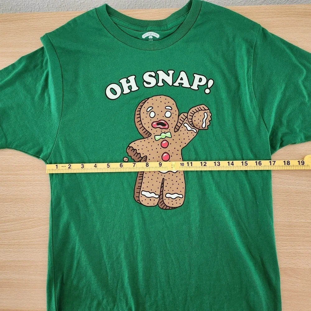 Holiday Time Oh Snap Gingerbread Man Graphic‎ T-Shirt Christmas Tee Green